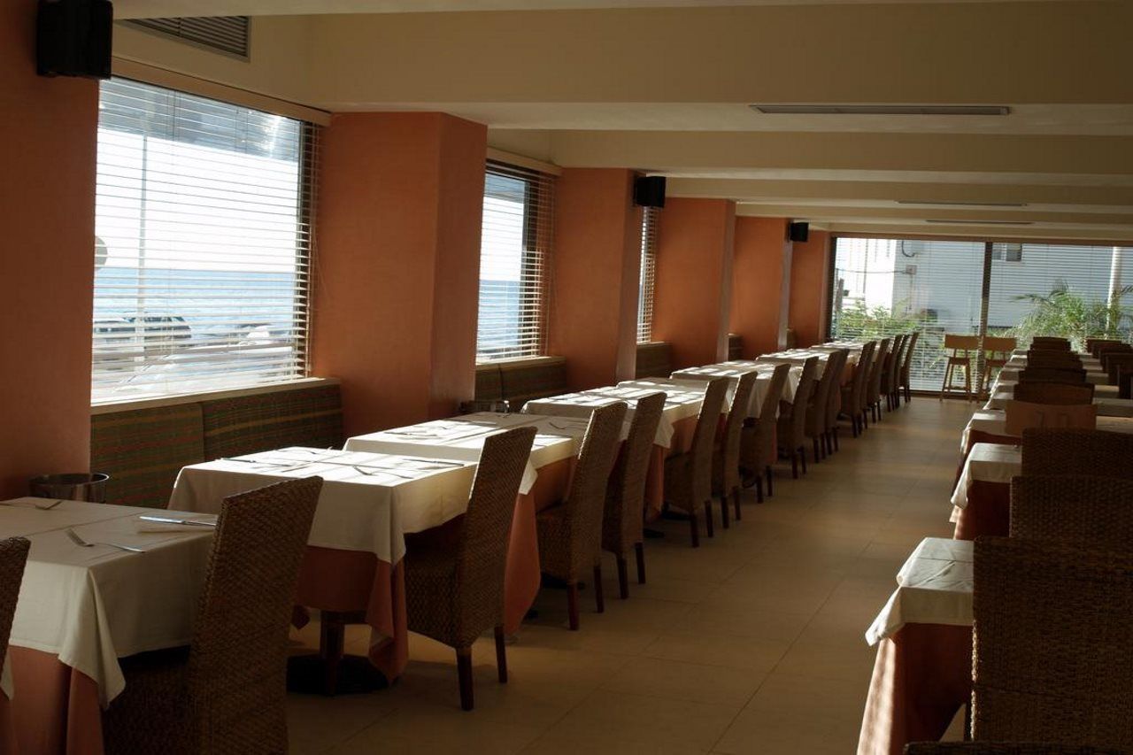 Hotel Alcossebre Bagian luar foto