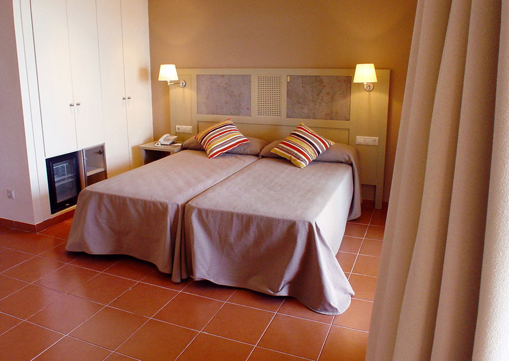 Hotel Alcossebre Bagian luar foto