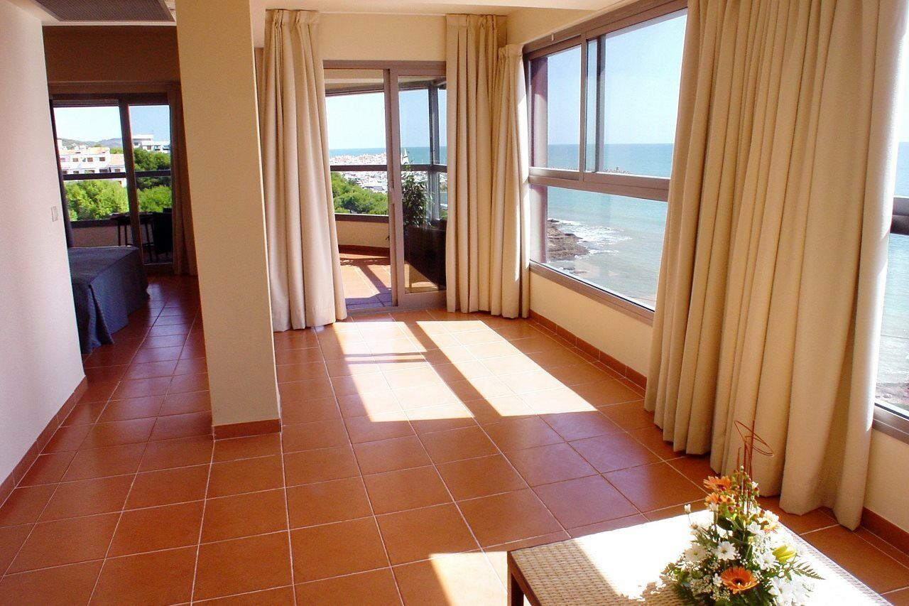 Hotel Alcossebre Bagian luar foto