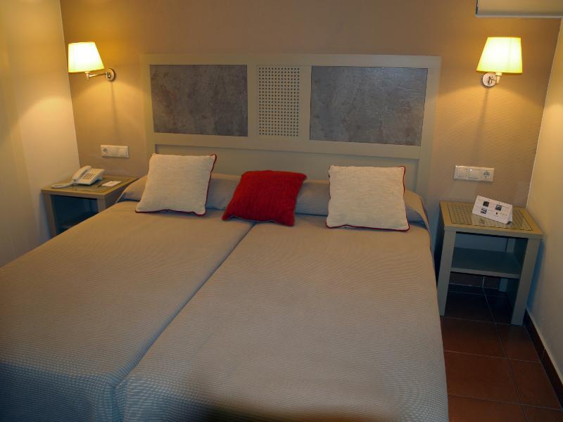 Hotel Alcossebre Bagian luar foto